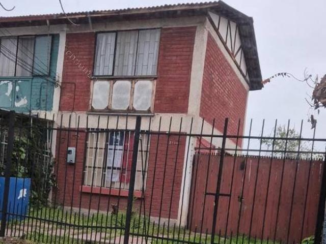 Arriendo casa de dos pisos en Puente Alto