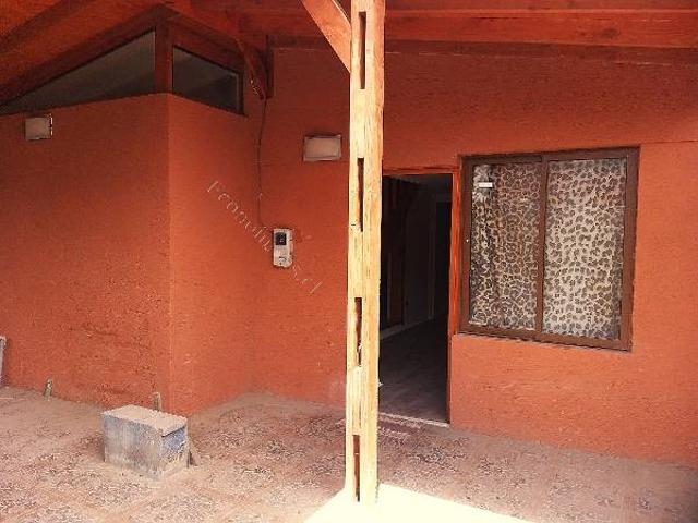 ARRIENDO CASA DE DOS PISOS LIMACHE VIEJO