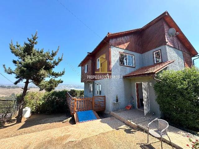 ARRIENDO CASA DE DOS PISOS MANTAGUA 4D 2B VISTA AL MAR