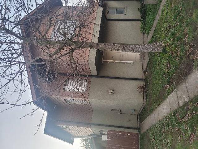 Arriendo casa de 2 pisos en Barrio Toledo, Chillán