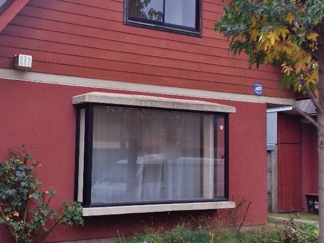 ARRIENDO CASA DE 2 PISOS EN VILLA EL AVELLANO LOS ANGELES