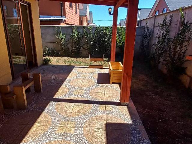 ARRIENDO CASA DE 2 PISOS EN VILLA EL BOSQUE LOS ANGELES