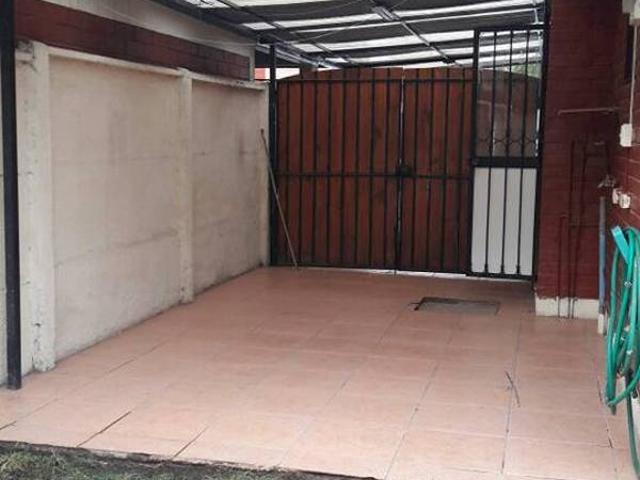 ARRIENDO CASA EXCELENTE UBICACIÓN LUGAR SEGURO
