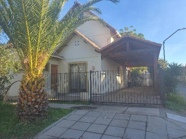 Arriendo casa en Machali