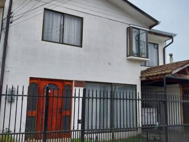 Arriendo casa en Molina