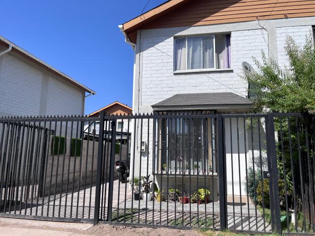 Arriendo casa en Buin