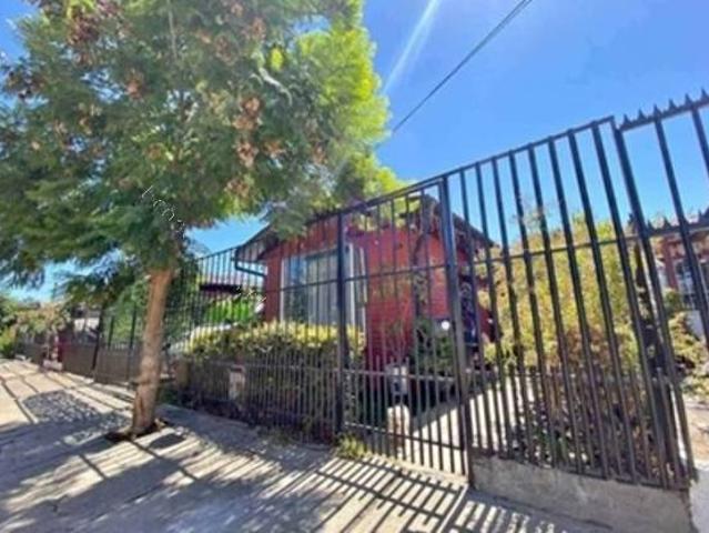 Arriendo casa en Belloto 2000. A pasos del Lider