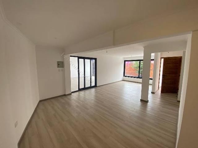Arriendo Casa en Carlos Dittborn Arica 5 dormitorios
