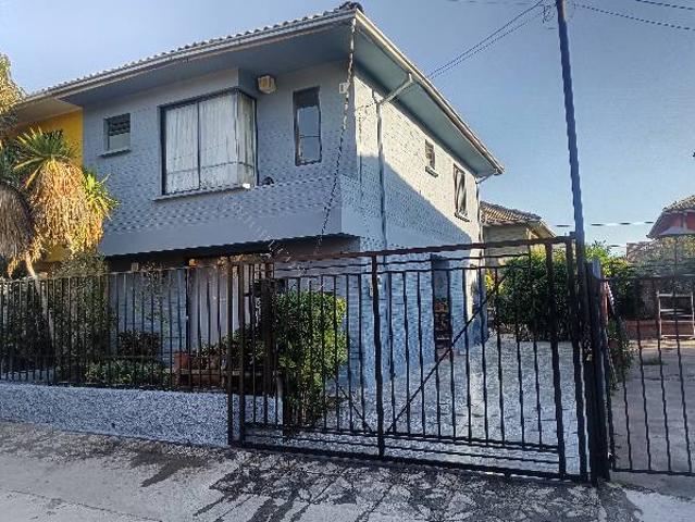 ARRIENDO CASA EN CIUDAD SATÉLITE – MAIPÚ