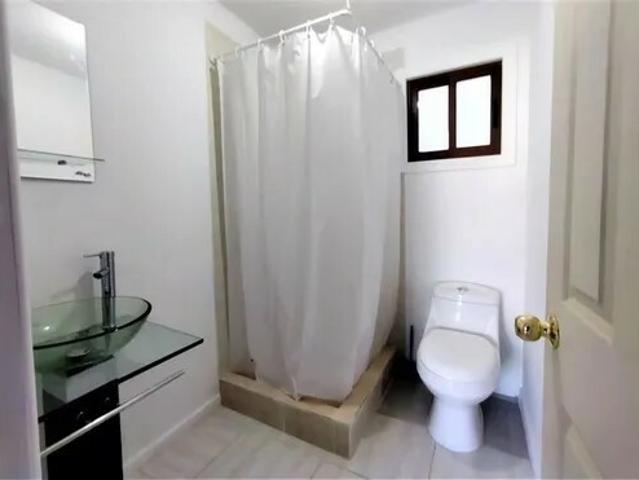 Arriendo casa en Colina sector rural pasaje cerrado
