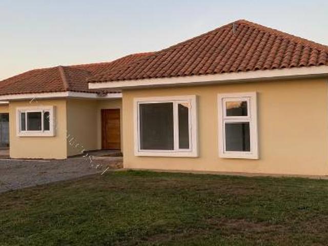 Arriendo casa en Comdominio