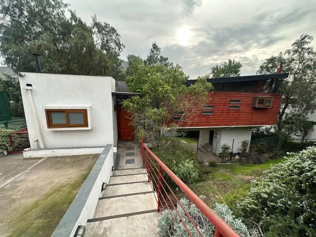 Arriendo Casa En Condominio 3d Más 1d Servicio La Reserva