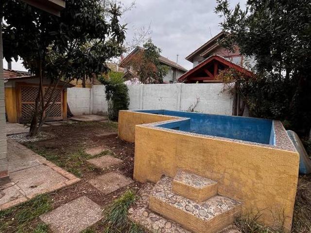 Arriendo casa en condominio