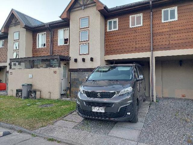 arriendo casa en condominio