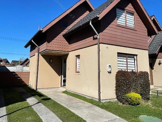 ARRIENDO CASA EN CONDOMINIO HACIENDA LAS CRUCEA