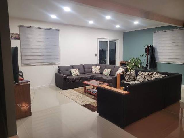Arriendo casa en condominio Padre Hurtado