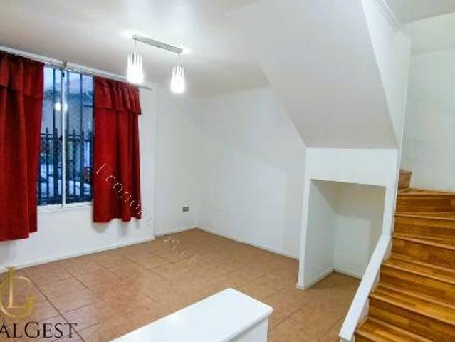 Arriendo casa en excelente barrio