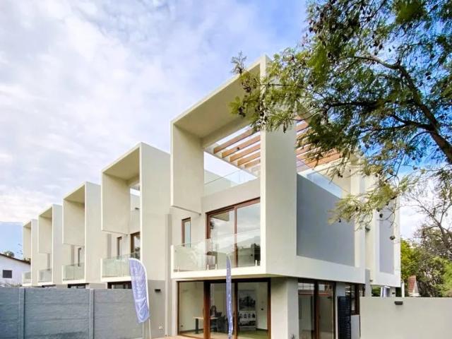Arriendo casa en exclusivo townhouse las condes