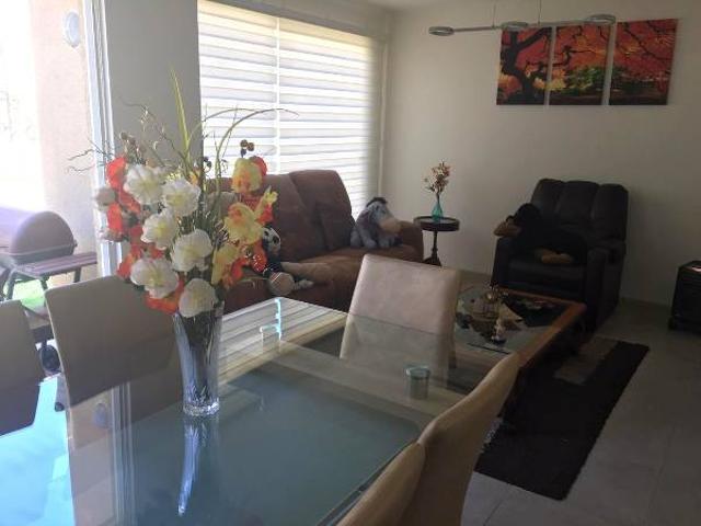 ARRIENDO CASA EN LOMAS DE CURAUMA, 3 DORMITORIOS BUEN SECTOR