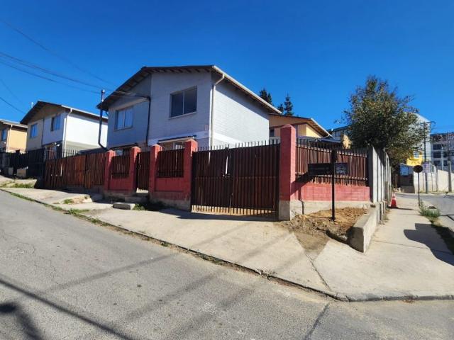 ARRIENDO CASA EN PLACILLA, CASA ESQUINA, VALPARAÍSO 2D/1B/3E