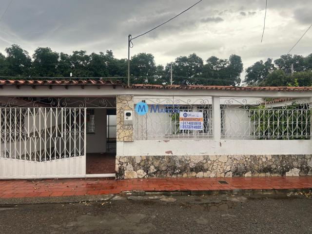 ARRIENDO CASA en Quinta Bosch