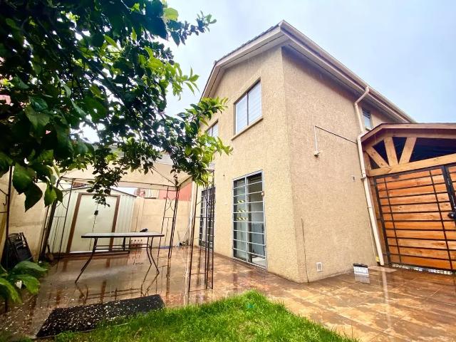 Arriendo Casa En Villa Los Castaños Iv, Maipú