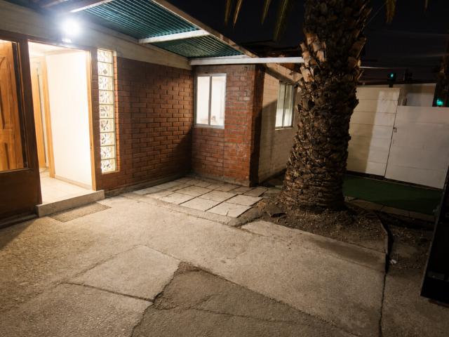 Arriendo Casa Esquina en Nonato Coo, Puente Alto | 4 Dormitorios y 3 Estacionamientos