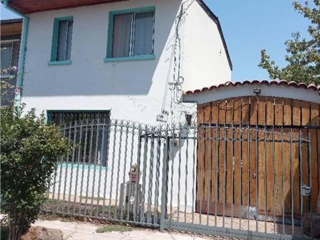 Arriendo Casa Full 5D, 2B Metro U. Santiago