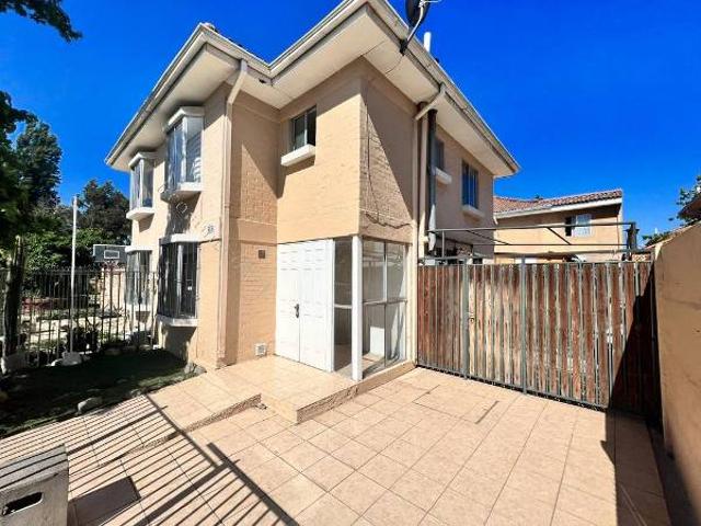 ARRIENDO CASA HERMOSO CONDOMINIO