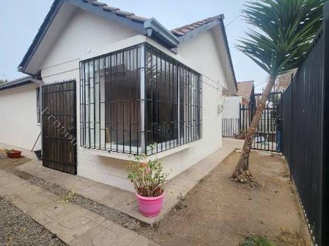 ARRIENDO CASA INDIVIDUAL EN MAIPÚ – 3 dormitorios