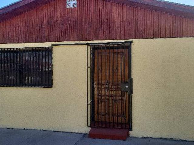 Arriendo casa interior con salida independiente