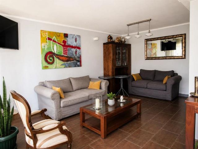 Arriendo Casa La florida Amplia casa de 4 dormitorios y 3 baños en arriendo, ideal para familias, en la florida