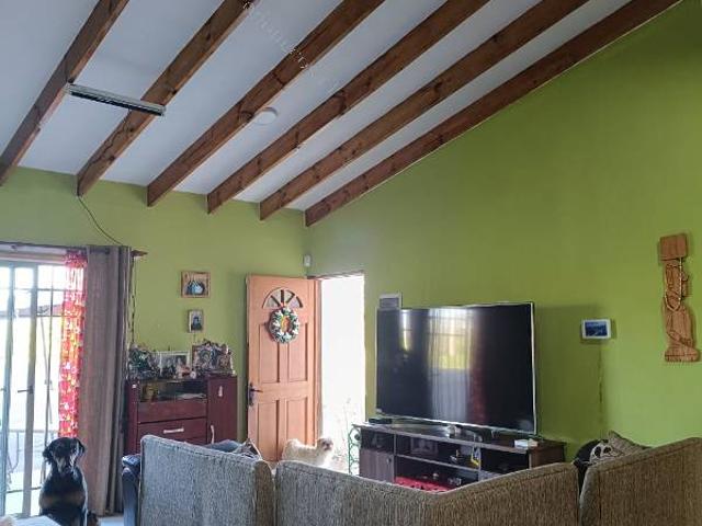 Arriendo Casa Los Laureles con piscina