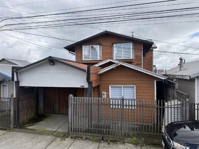Arriendo Casa Puerto montt Casa en Altos del tepuel con 5 D y 3 B, Cercano a colegio y Supermercados