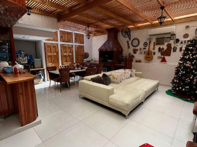arriendo casa para empresa