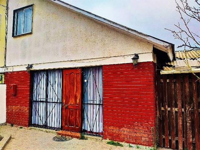 ARRIENDO CASA PAREO SIMPLE DOS PISOS CENTRAL