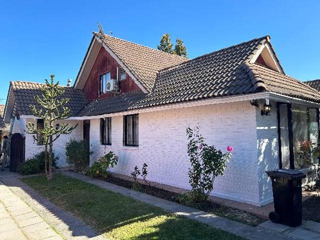 ARRIENDO CASA PEÑALOLÉN