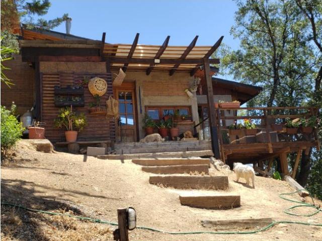 ARRIENDO CASA PIEDRA MOLINA EXTRAORDINARIA VISTA LAGUNA DE ACULEO