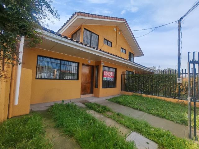 ARRIENDO CASA RECIEN REMODELADA, MELIPILLA