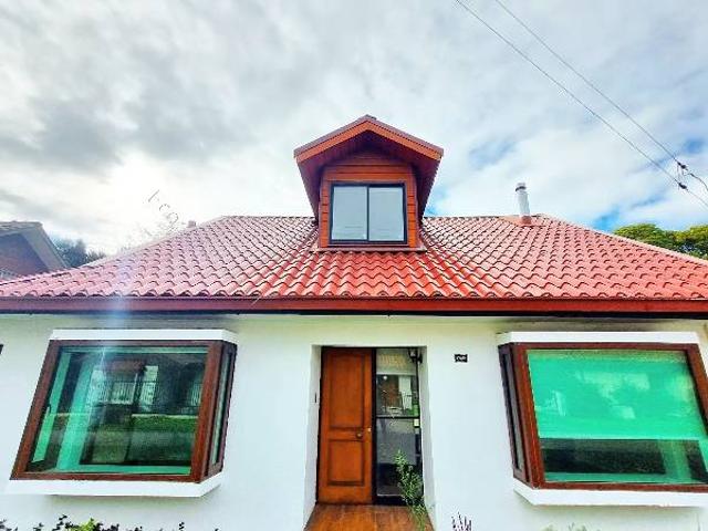 Arriendo casa remodelada