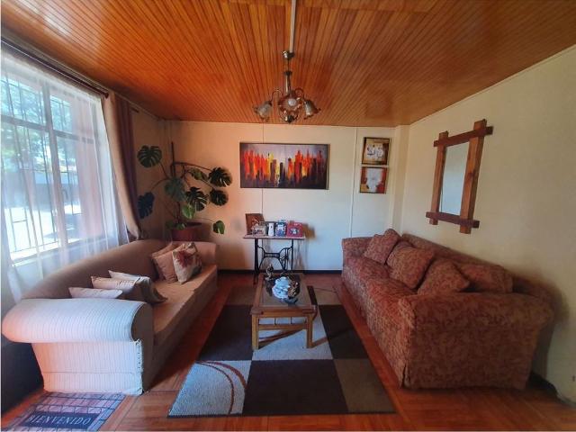 Arriendo Casa San carlos Casa en Arriendo en San Carlos, Ñuble – Amplia Casa de 1 Piso en Avenida Brasil