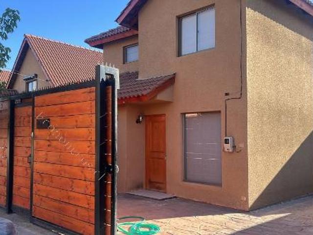 Arriendo casa sector Las Viscachas