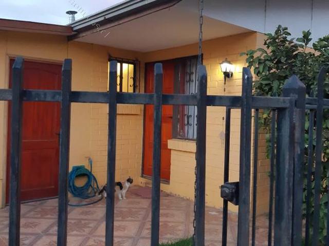 Arriendo Casa Un Piso, Condominio