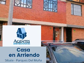 ARRIENDO CASA URBANIZACION PARQUES DEL MUNA