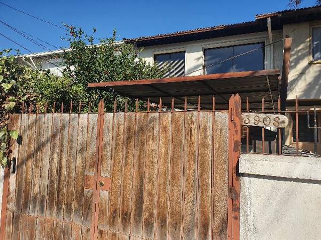 Arriendo casa