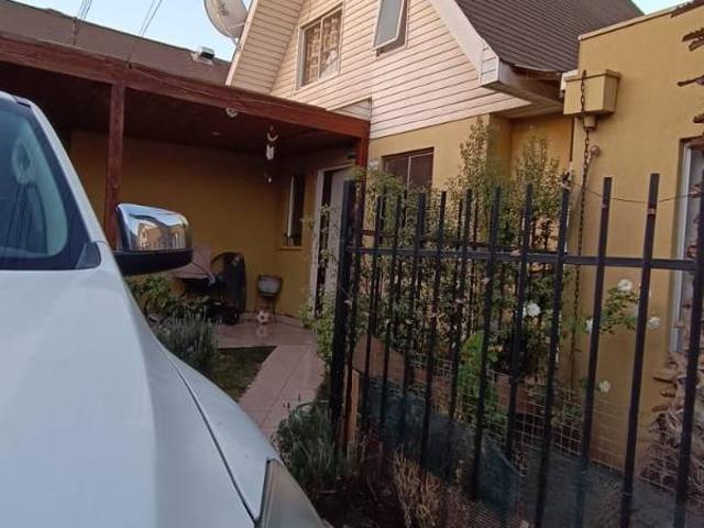 ARRIENDO CASA