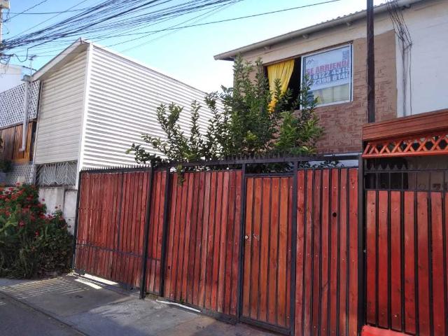Arriendo Casa 2 Dormitorios 1 Baño 3 Estac
