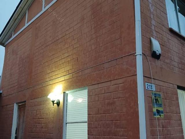 ARRIENDO CASA 2 DORMITORIOS CON ESTACIONAMIENTO