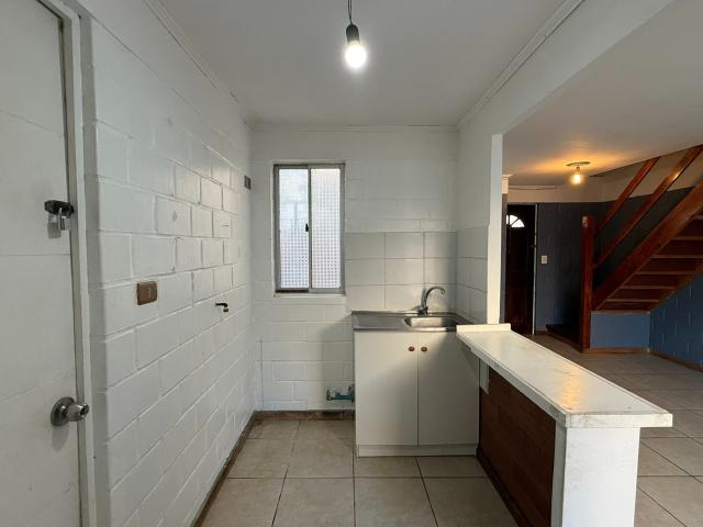 Arriendo casa 2 dormitorios, Condominio El Roble, La Calera