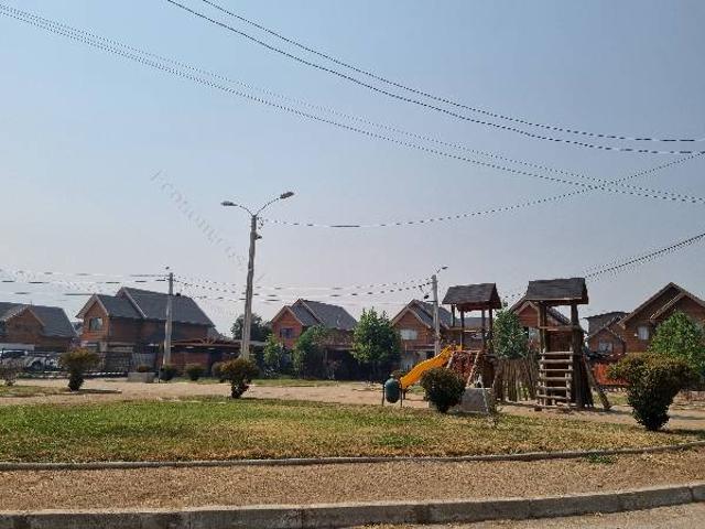 Arriendo casa 2 pisos